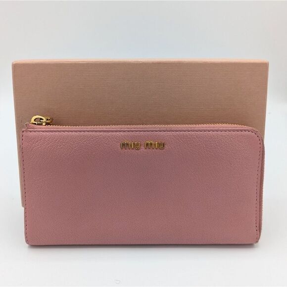 Miu Miu Pink Zip Wallet - Picture 2 of 15